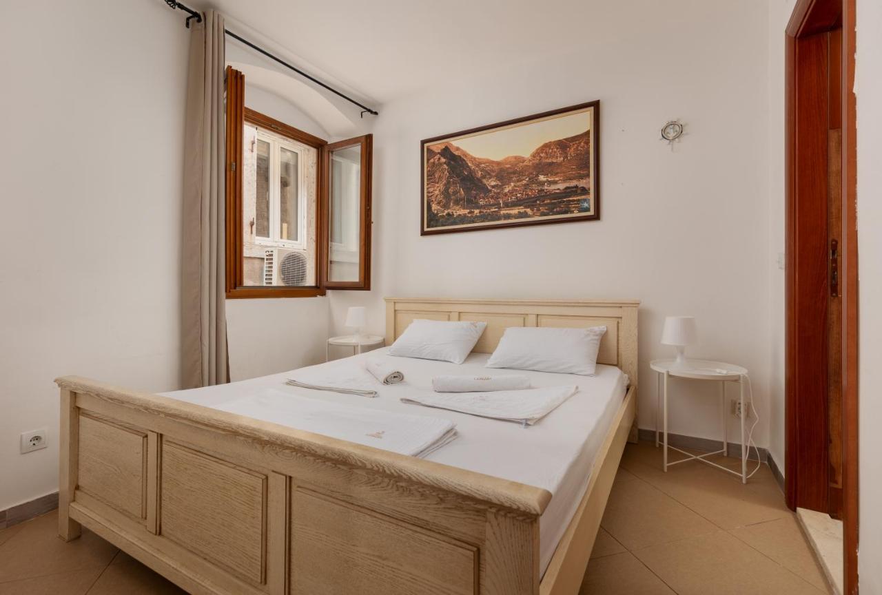 Apartment Amigo 2 Old Town 科托尔 外观 照片